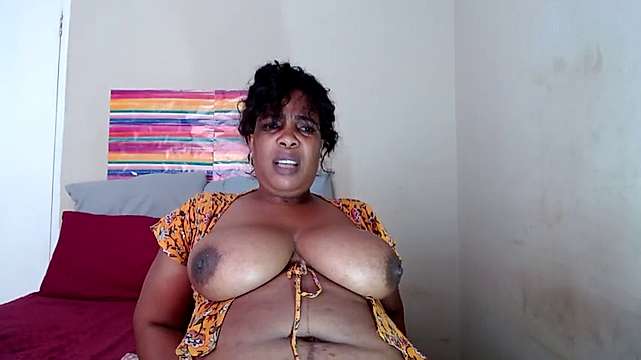 Sophiasexy69 naked stripping on cam for live sex video chat