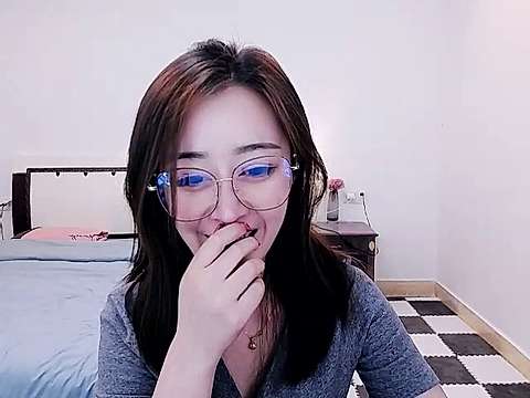 SS_Coffee naked stripping on cam for live sex video chat