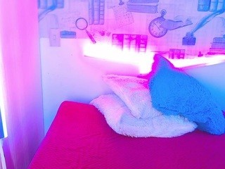 violleta nude on Live Cam Girls Room