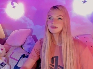 Angelica Gi nude on Live Cam Girls Room