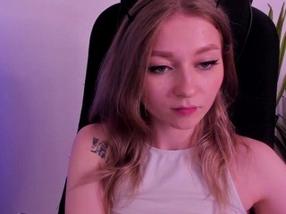 BambyHeart nude on Live Cam Girls Room