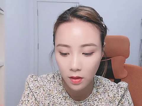 Iris-Ivy naked stripping on cam for live sex video chat