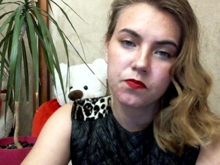 kagneykiss nude on Live Cam Girls Room