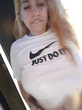 lilipink69 naked stripping on cam for live sex video chat