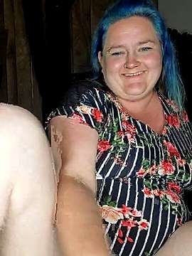 lilleypadpearl naked stripping on cam for live sex video chat