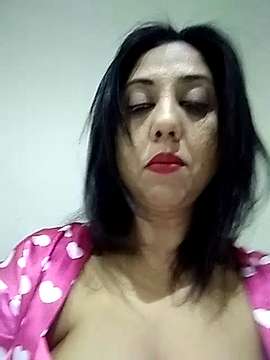 Mahi4luv naked stripping on cam for live sex video chat