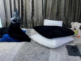 Michell-hot-24 nude on Live Cam Girls Room