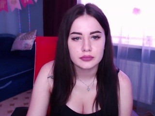Queen-Ari nude on Live Cam Girls Room