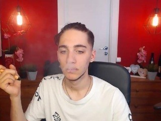 thomaspitt nude on Live Cam Girls Room
