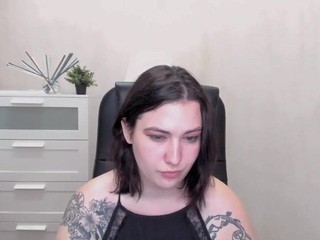 Tricky-Lis nude on Live Cam Girls Room