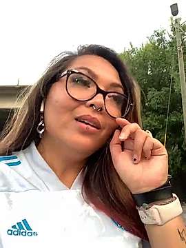 Asiaprincess31 naked stripping on cam for live sex video chat