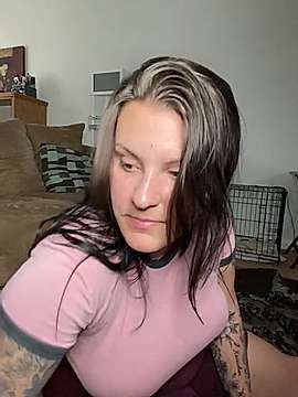Avannna naked stripping on cam for live sex video chat