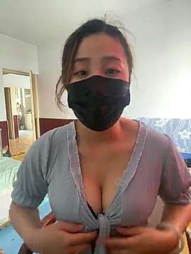 MeimeiSexyyy naked stripping on cam for live sex video chat