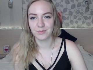 Mila-Elaine nude on Live Cam Girls Room