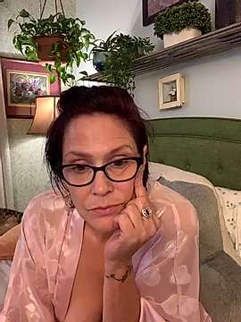 NSFWStreamer naked stripping on cam for live sex video chat