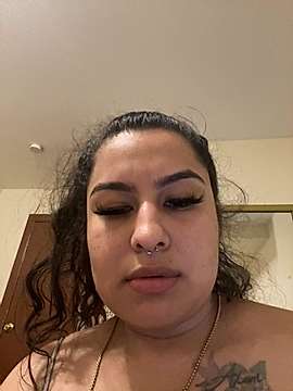 succubus_goddesss naked stripping on cam for live sex video chat