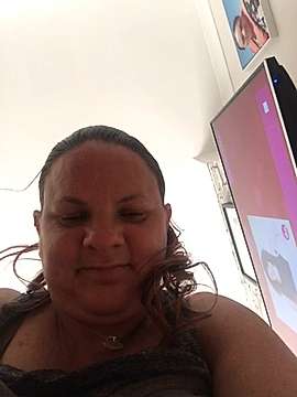 sweetwetme36 naked stripping on cam for live sex video chat