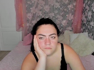 Tayra nude on Live Cam Girls Room
