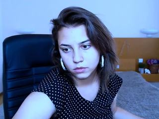 Teri-Sims nude on Live Cam Girls Room