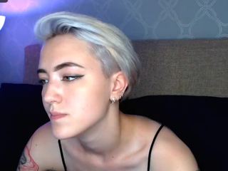 YummyKiss nude on Live Cam Girls Room