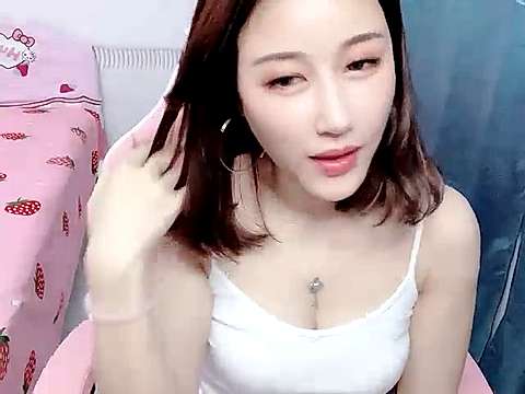 YvettezoeyBaby naked stripping on cam for live sex video chat