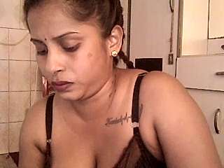 AdorableAishaa naked stripping on cam for live sex video chat