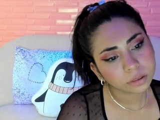 Alanaxxxx nude on Live Cam Girls Room