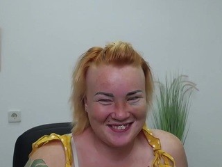 AvroraDollyy nude on Live Cam Girls Room