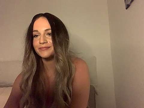 beabelle naked stripping on cam for live sex video chat