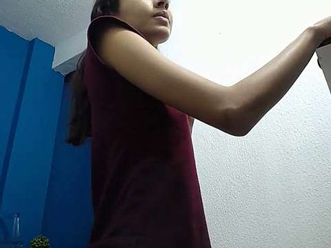 Betsy_Thonson naked stripping on cam for live sex video chat