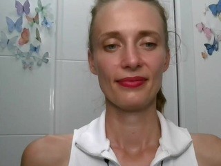 CelestePretty nude on Live Cam Girls Room