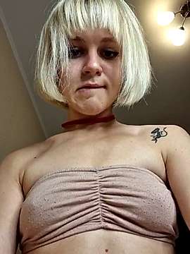 _cherrylady naked stripping on cam for live sex video chat