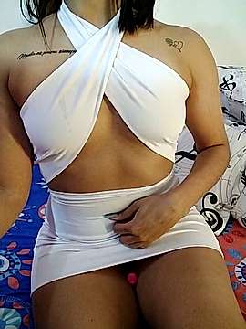 karolgirl_ naked stripping on cam for live sex video chat