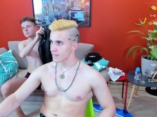 KenStarson nude on Live Cam Girls Room
