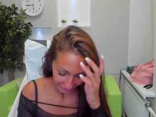 Leticiasun nude on Live Cam Girls Room