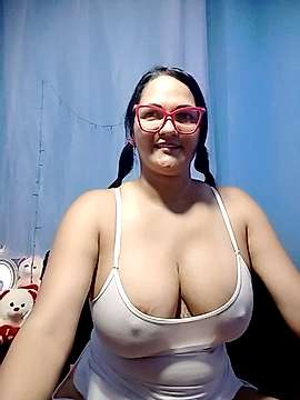 MilaMilano naked stripping on cam for live sex video chat
