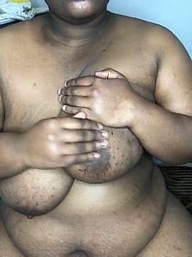 Nelisiwe012 naked stripping on cam for live sex video chat