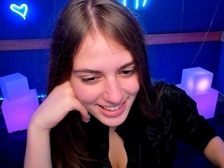 OliviaxGrey nude on Live Cam Girls Room