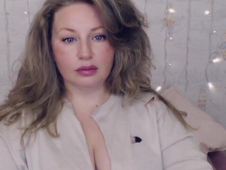 SweetTiffani nude on Live Cam Girls Room