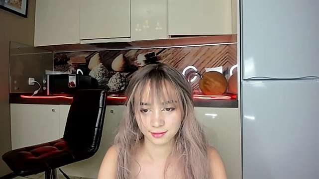 yummaimy naked stripping on cam for live sex video chat