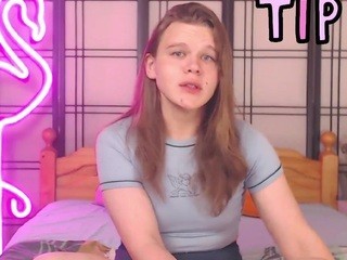 AgataLewiss nude on Live Cam Girls Room