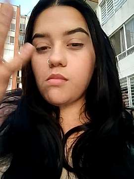 Alicekyteler19 naked stripping on cam for live sex video chat