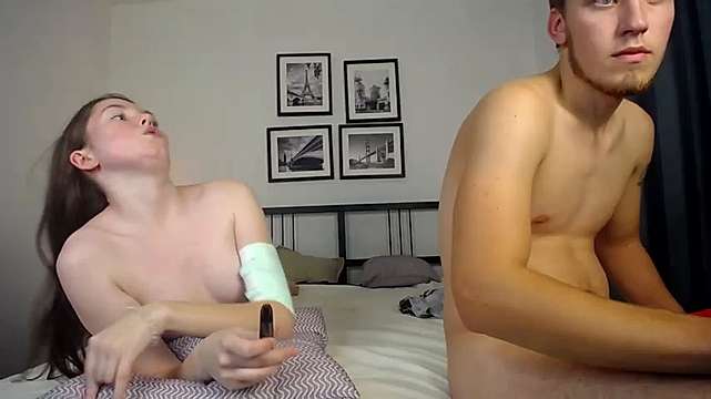 Anna_And_Tomas naked stripping on cam for live sex video chat