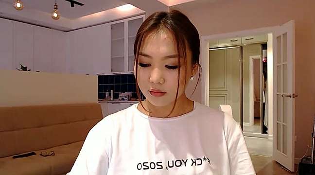 gigi_eva naked stripping on cam for live sex video chat