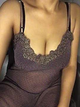 hottie-naughty naked stripping on cam for live sex video chat