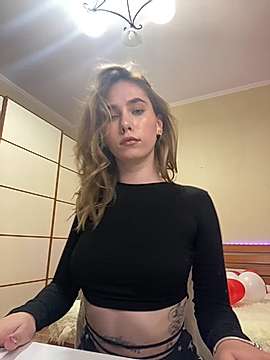 Layla_Wilson naked stripping on cam for live sex video chat