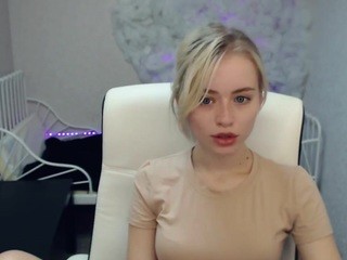 lllantaram nude on Live Cam Girls Room