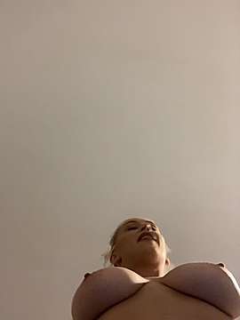 moonligh1t naked stripping on cam for live sex video chat