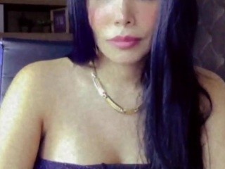 NicoleDerk nude on Live Cam Girls Room