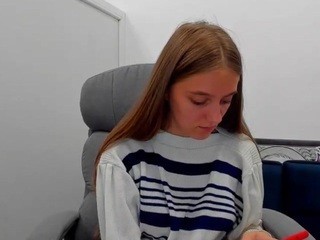 Rapunzel nude on Live Cam Girls Room